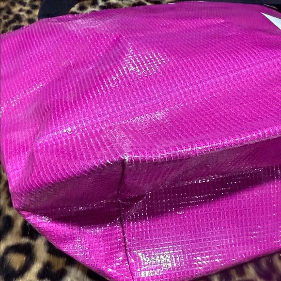 RAREFORM Stylish Pink and White Tote Bag. Made from recycled billboards. - Picture 5 of 8